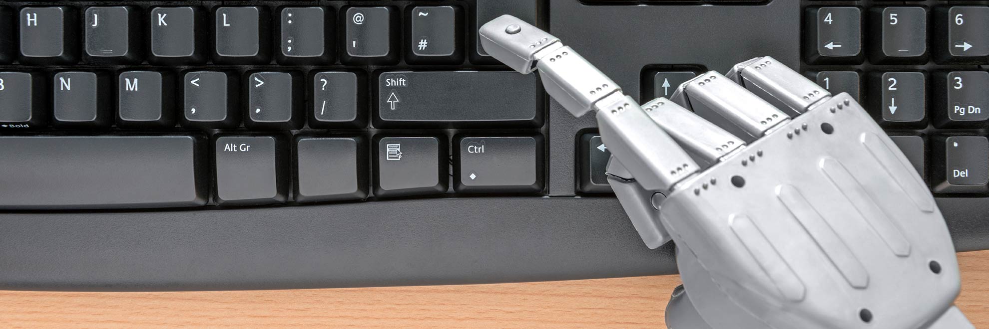 robot-hand-using-keyboard